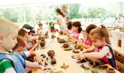 ATELIERUL DE CREATIE GOLESTI