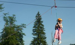 VALEA SIPOTULUI - BANCHET, ECHITATIE SI AVENTURA LA VALEA SIPOTULUI